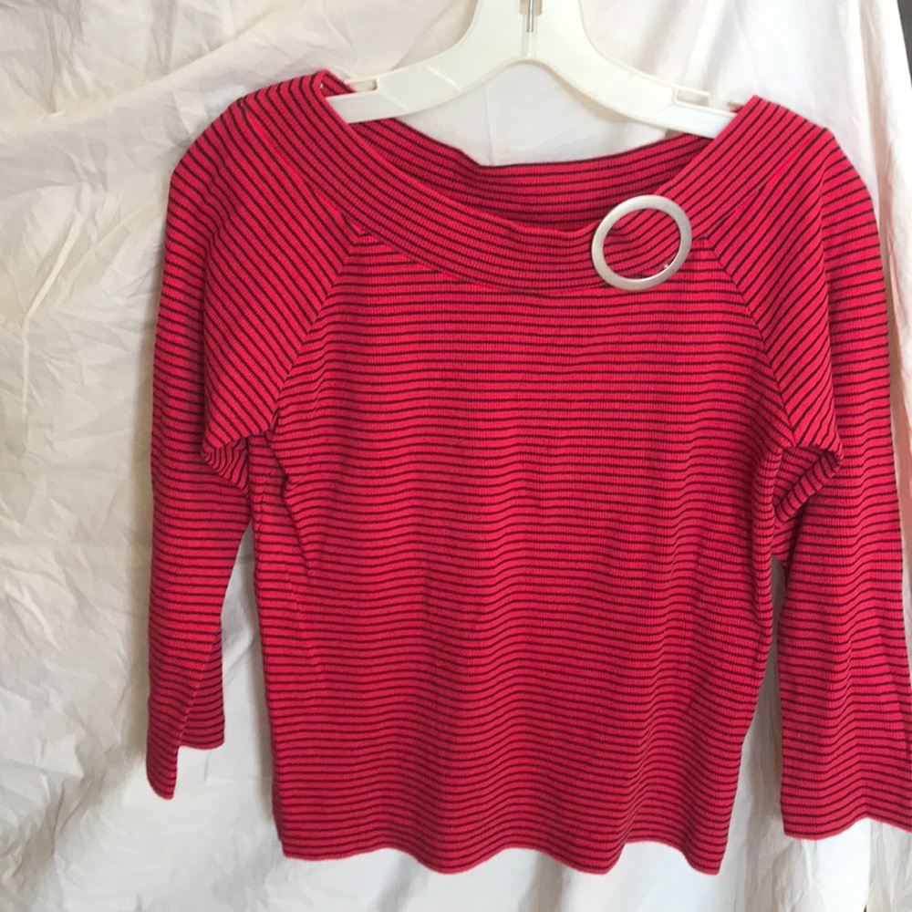 🥰Women’s scoop neck blouse with buckle🥰